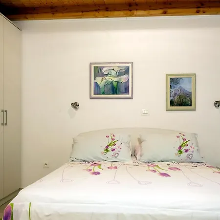 Apartment Ante Apartman *